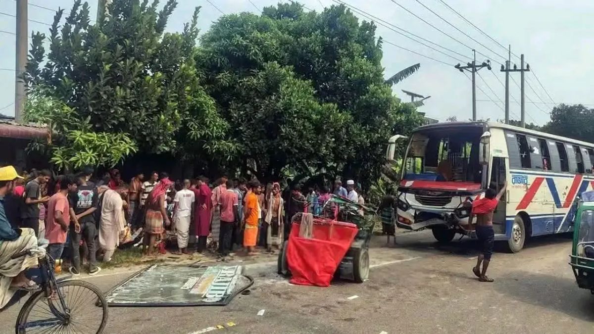 ময়মনসিংহে বাস-অটোরিকশা সংঘর্ষে নিহত ৭