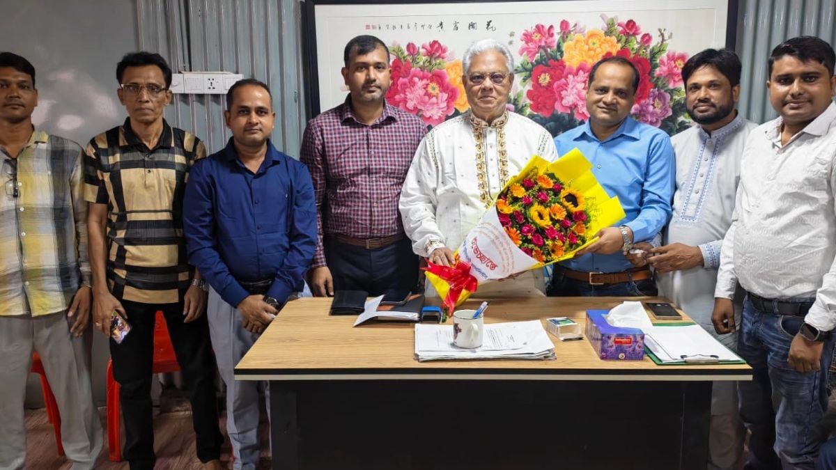 পটুয়াখালীর উন্নয়নে সাংবাদিকদের অগ্রণী ভূমিকা রাখার আহ্বান আলতাফ হোসেন চৌধুরীর