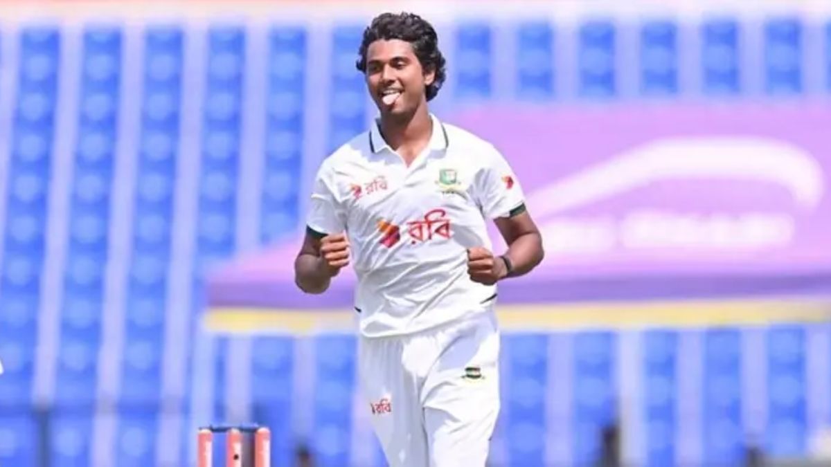 হাসান মাহমুদের হ্যাটট্রিক : ১ রানে ৪ উইকেট হারাল আফগানিস্তান