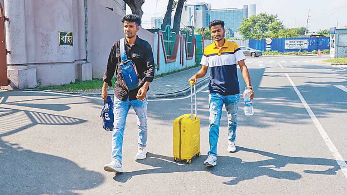 রিয়াদ-দাম্মাম ফ্লাইট বন্ধ : জেদ্দা ও মদিনা রুটই এখন ভরসা
