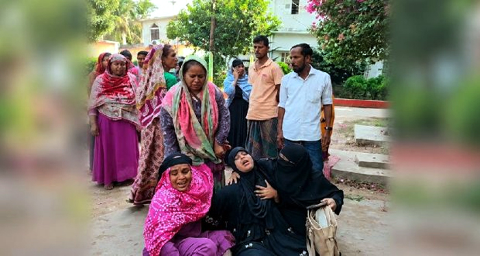ট্রলি-মোটরসাইকেল মুখোমুখি সংঘর্ষে বিক্রয় প্রতিনিধি নিহত