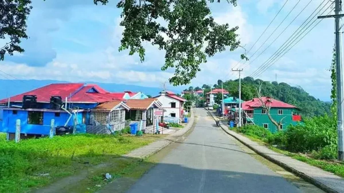 নিরাপত্তা প্রহরায় সাজেক ছাড়লেন ৩ হাজার পর্যটক