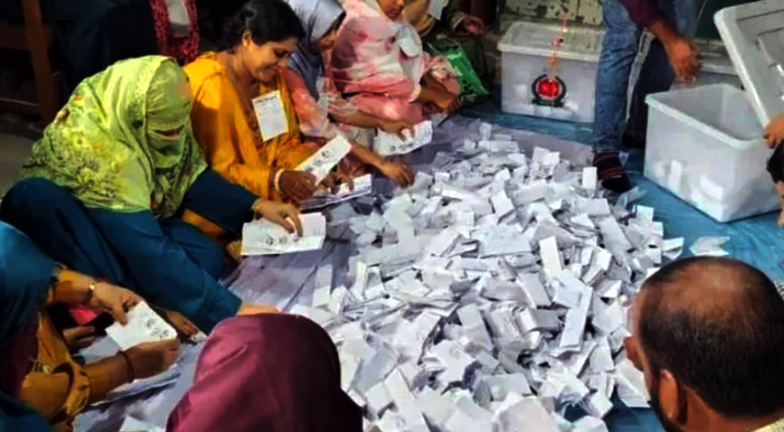 ঠাকুরগাঁও- এ ভোট শেষ, চলছে গণনা