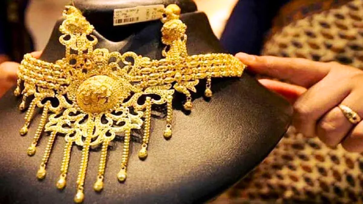 সোনার দাম আরও বাড়ল